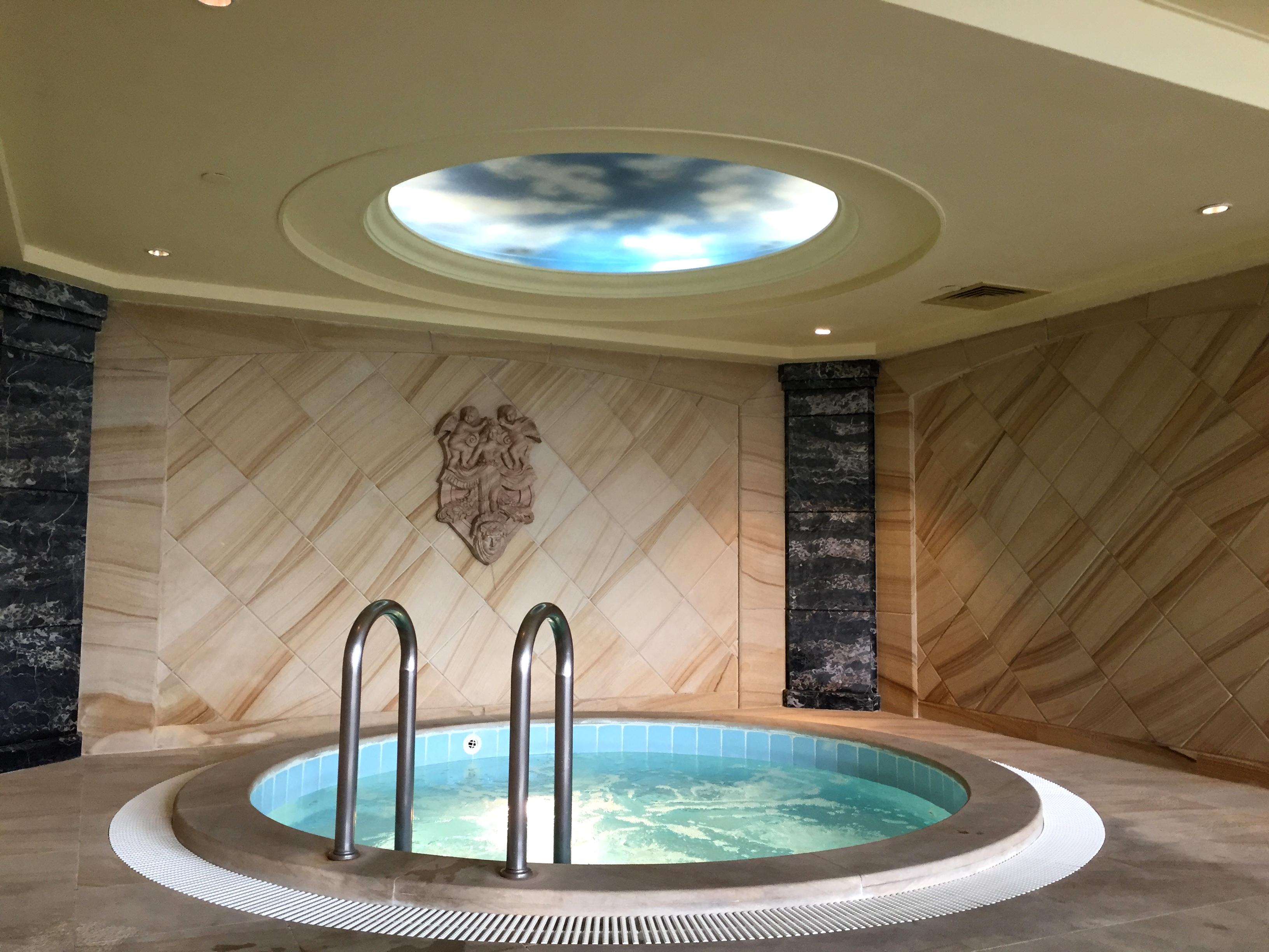 New Orient Landmark Hotel Makaó Kültér fotó A spa in the hotel