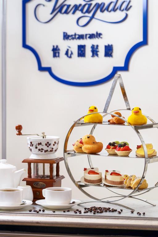 New Orient Landmark Hotel Makaó Kültér fotó Afternoon tea at the Mandarin Oriental, Hong Kong