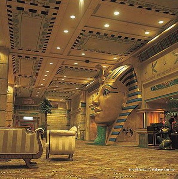 New Orient Landmark Hotel Makaó Beltér fotó The lobby of the hotel