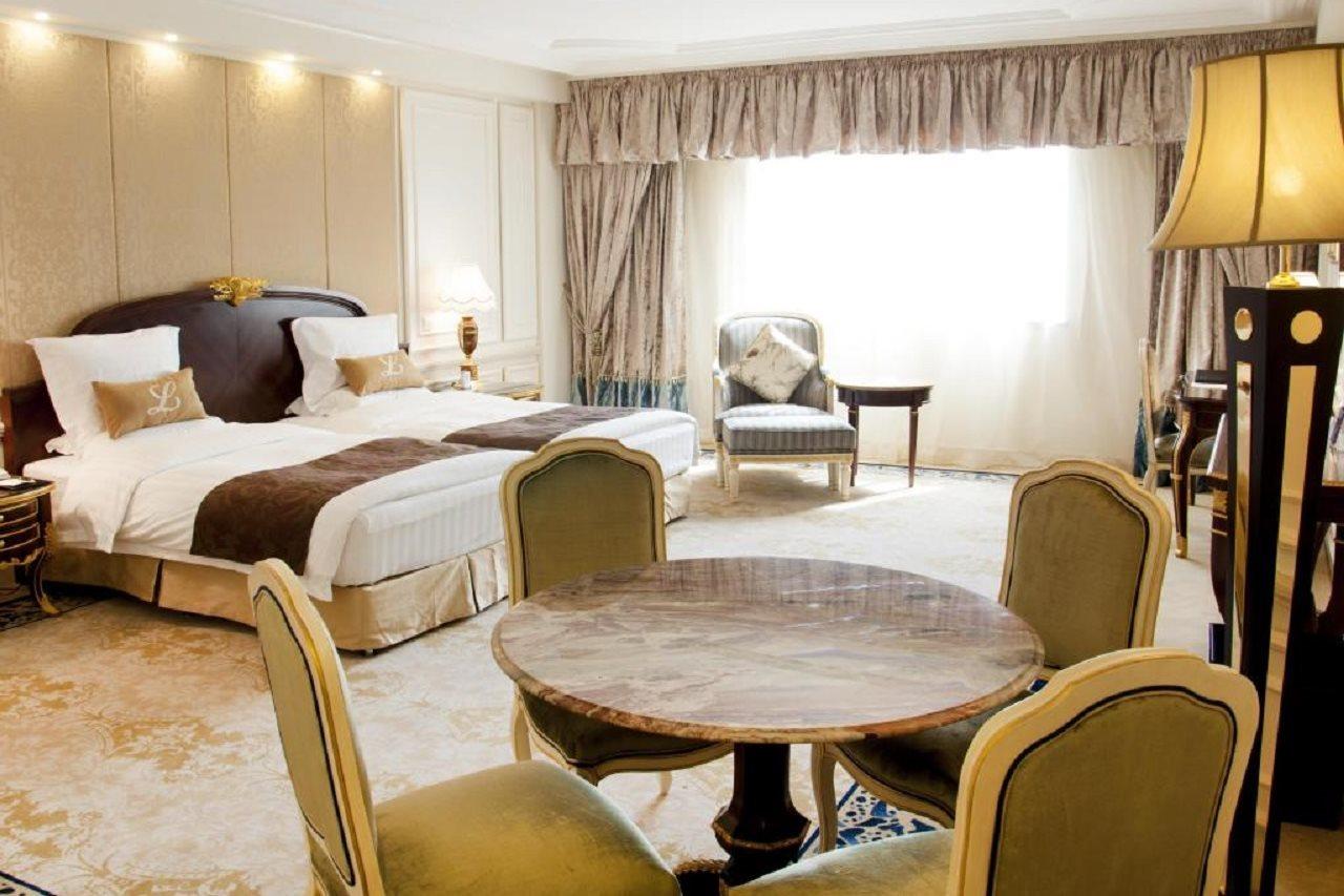 New Orient Landmark Hotel Makaó Kültér fotó A room at the hotel